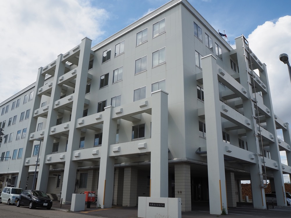 函館港湾合同庁舎改修１２電気設備その他工事