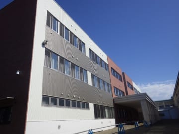 大中山小学校校舎北棟改築電気設備工事その２